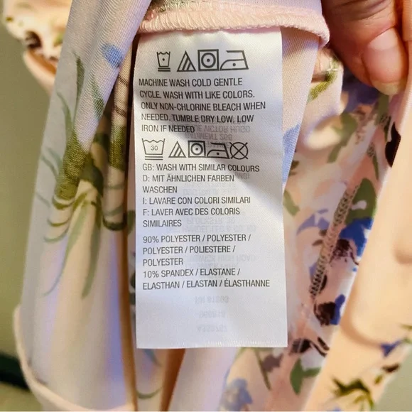 ⭐️ H BY HALSTON Pink Floral Jersey Jet-Set Button Down - Picture 4 of 7